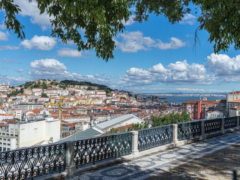 Lisbon To Seville - Hassle-Free transfer